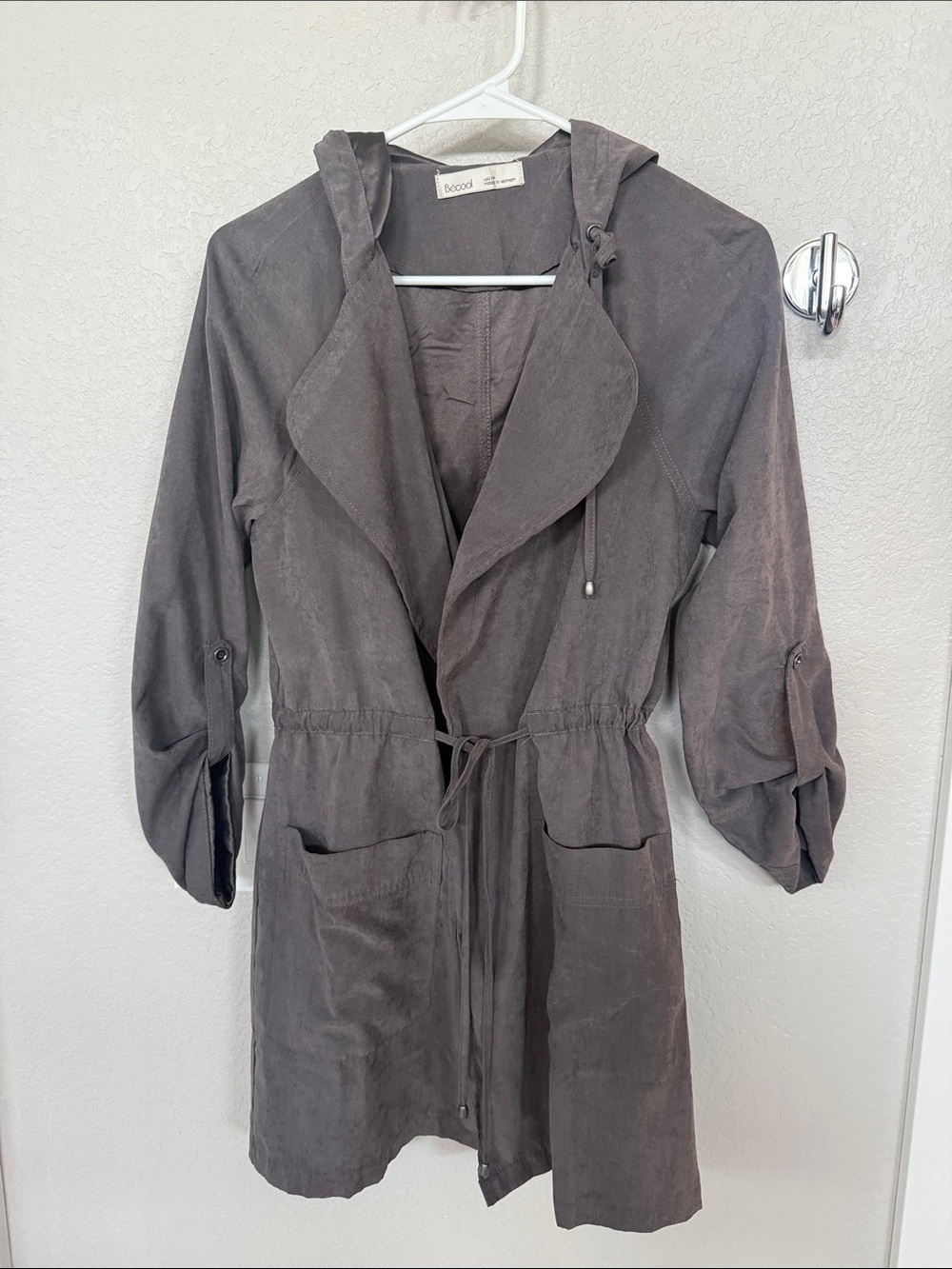 BE COOL Women's Gray Hooded Drawstring Trench Jacket